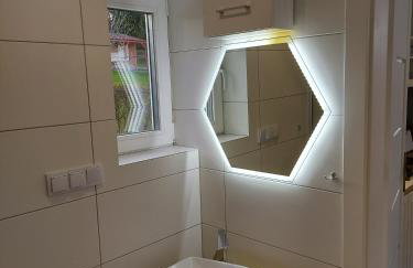 HEXAGON HONEY HOUSE+ prywatna plaża+jezioro+ stawy+ gospodarstwo+ pasieka - Foto 11