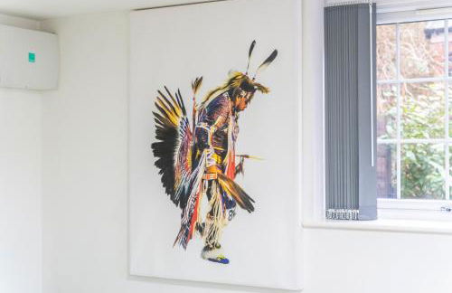 Bloom Court -Sleeps 6-Free Parking with Workspace & High-Speed WiFi - Foto 12