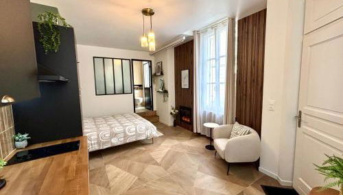 Studio ciné au cœur de Compiègne - Foto 4, wardrobe