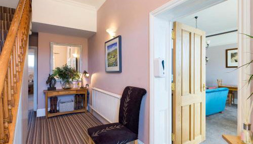 Hackney House - Photo 3