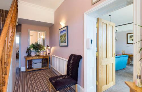 Hackney House - Photo 3