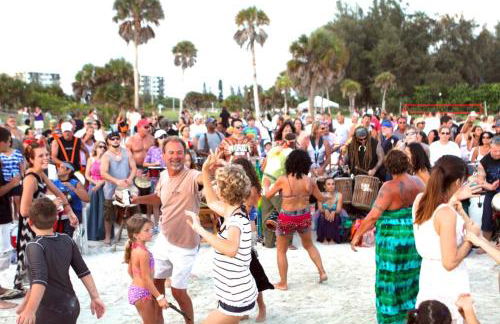 New! Remodeled, Pool-Side, 1-min to Beach Path! - Foto 19