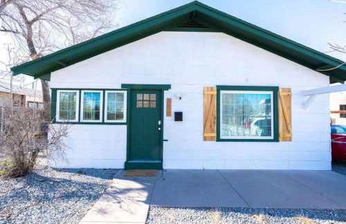 University Home Close to Nob Hill - Foto 1