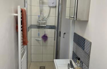 Tiny house with pull down bed - Foto 11