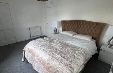 Chic & Cozy 2BR Semi-Detached - Foto 6