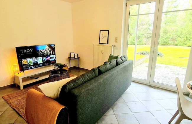 New 1 Bedroom Flat with Balcony & Garden - Foto 1