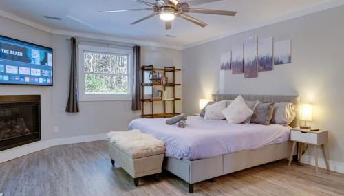 Blue Ridge Hideaway at Lake Toxaway with Hot Tub - Foto 3