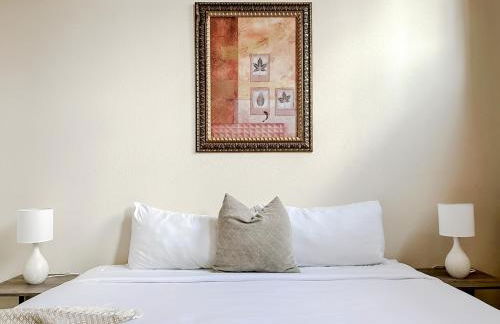 Sleepover 2BD 1BA Condos Downtown Springfield - Foto 67