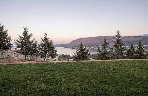 Mondethea vantage point home - Photo 48