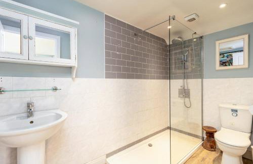 Poachers Lodge At Tapnell Farm - Foto 10