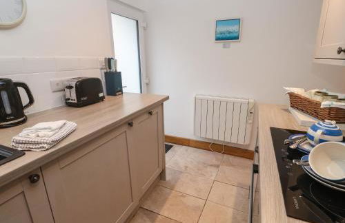 Anneth Lowen - Foto 15