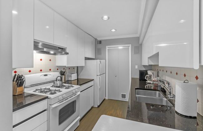 Juniper Furnished Apartments - Photo 66