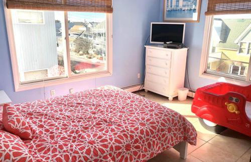 Single Family Oceanfront Beach Badges Beach Equipment View Wifi Ocean Front Home In Brant Beach 77448 - Foto 12