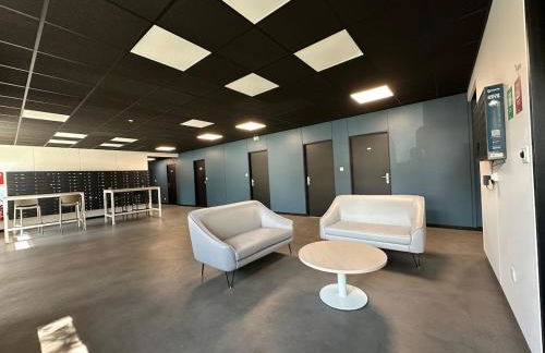 Studio 65 Rénové et Équipé - Nancy Brabois proche CHRU,CESI,FAC - Foto 8