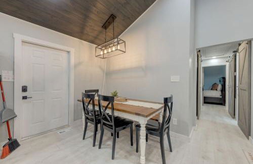 The White Lodge 4BDR Sleeps 8 with Fire Pit - Foto 19