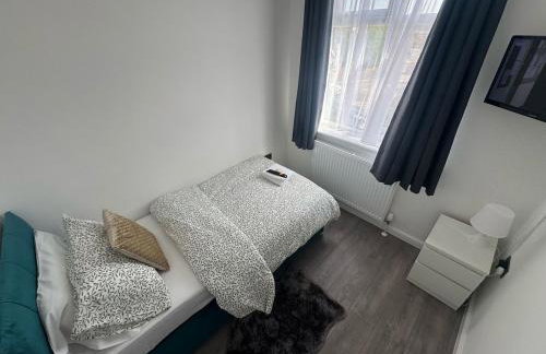 BXH B4 Cozy single room Bexleyheath - Photo 11