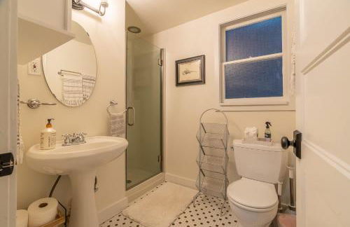 Roof Top Deck Near the Beach Dog Friendly - Photo 26