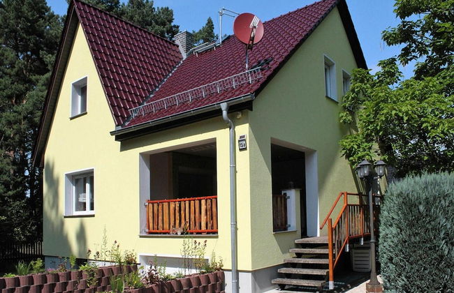 Holiday Home in Storkow Near Storkow Castle - Foto 1