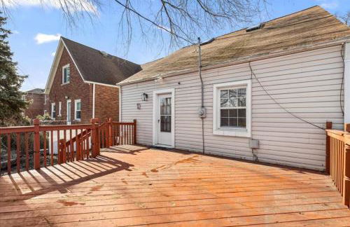 4 Bedroom 2 Bath Middle of it all Sleeps 8 - Foto 5