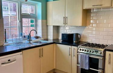 Bayfields house by the Sea, parking, garden, central location - Photo 3