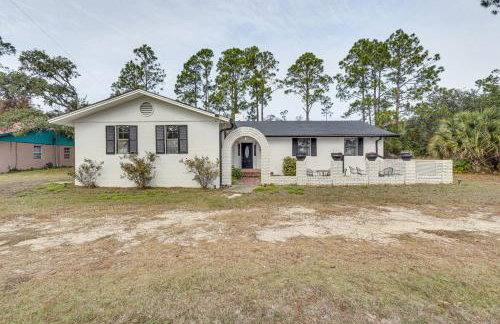 Steps to Beach Carrabelle Family Home with Patio! - Foto 33