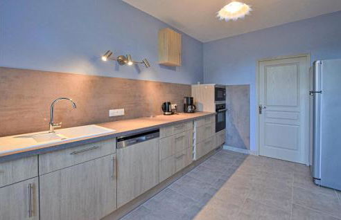 4 Bedroom Cozy Home In Montsenelle - Foto 14