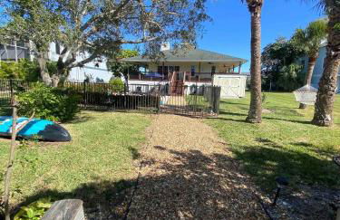 Waterfront Key West Style Home - Foto 26