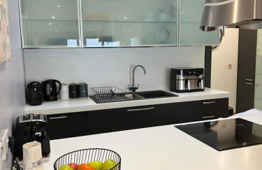 Beachside - Stunning sea view townhouse across the road from the beach - Foto 13