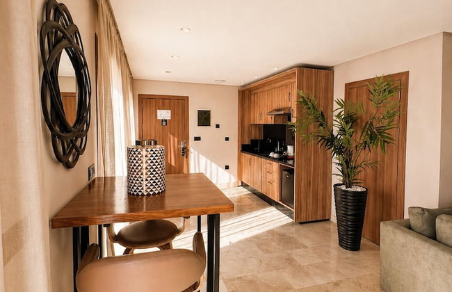 AS PREMIUM BY SOHO HOTELS - Photo 38