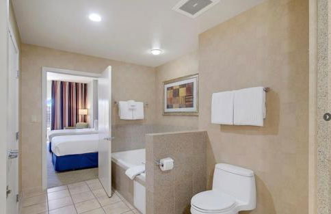 Condo at Platinum Hotel Strip View - Foto 10