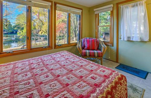 Lakefront Nekoosa Home Private Beach and Boat Dock! - Foto 12