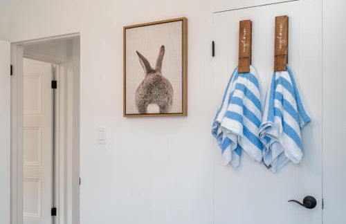 Angel&Rose Universal Hollywood Heated Pool House King Bed - Foto 24