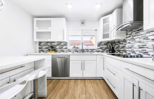 Spectacular Miami- Htd Pool,5 Bdrooms ,MiniGolf, Playground, Baby Items, BBQ - Photo 39