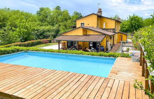 Cozy Apartment In Santa Maria A Monte - Foto 2