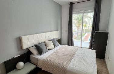 Modern apartment with a big pool and free parking - Photo 4