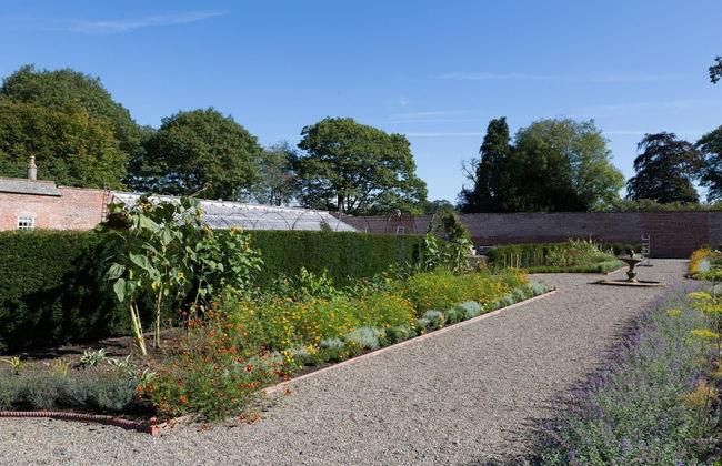 Garden View Cottage in a Grade II Listed Property - Foto 12