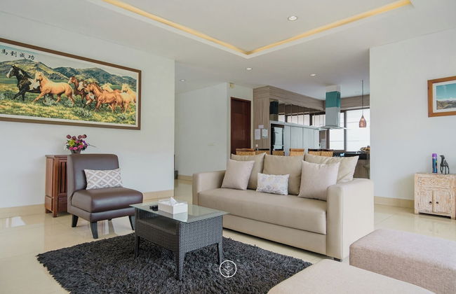 Chamomile Hill View 6BR Villa pool and movie room - Photo 19