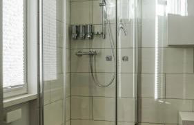 Ferienhaus direkt am See - Kamin, Klima, Sauna und Boot - Foto 25