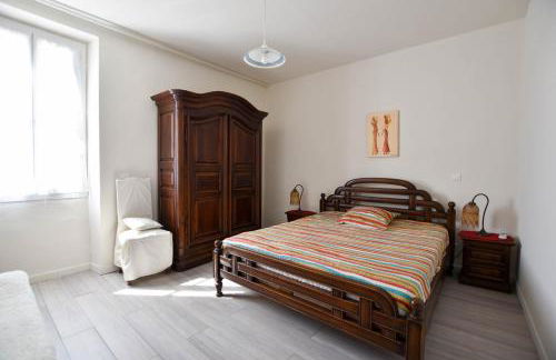 Margaillan - Parking - Jardin - Clim - Foto 11