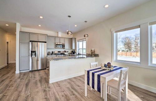 Bright La Conner Getaway with Mountain Views! - Foto 4