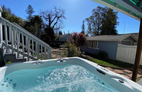 Downtown Napa HOT TUB Retreat - 3 Bed l 2 bath - Foto 24