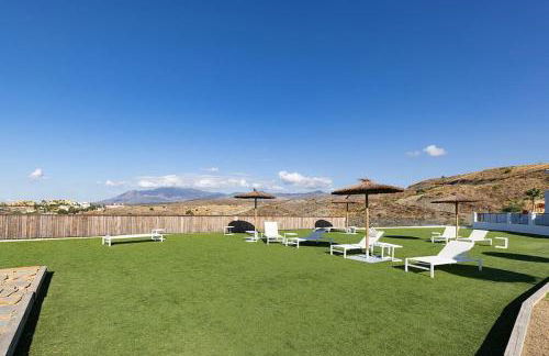 Luxury Family, Beach & Golf Penthouse with Amazing Seaview - Photo 31