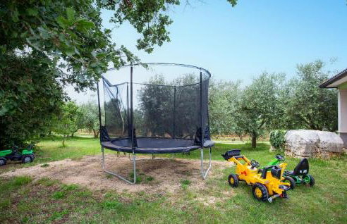 Beautiful Apartment In Cabrunici - Foto 17