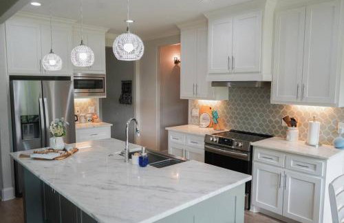 The Haven on Loveless Street with Game Room - Foto 33