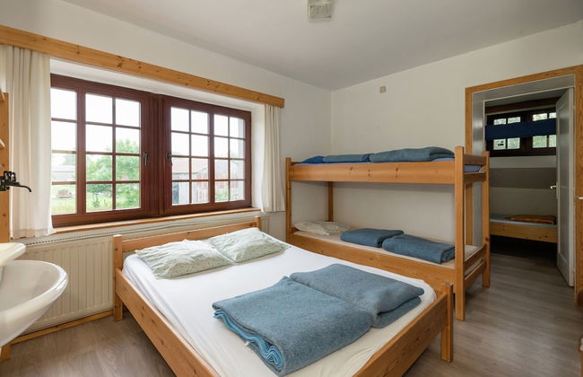 Holiday Home in Deiffelt Near Forest - Photo 12