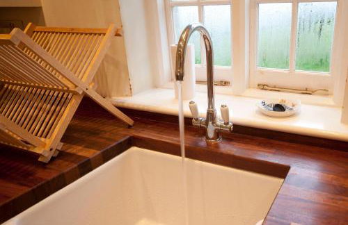 Old Coastguards - Stunning Historic Cottage - Photo 17