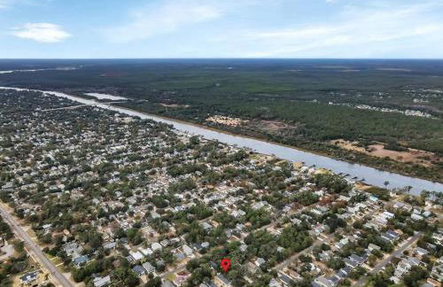 Coastal 3BD Bungalow One Block from Scenic Walkway - Foto 3