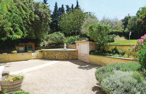 Stunning Home In Pujaut With Kitchen - Photo 13