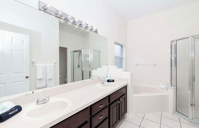 New Ownership 7BR Close to Disney - Foto 16