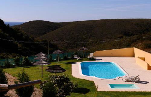 Falésias da Arrifana - Foto 7